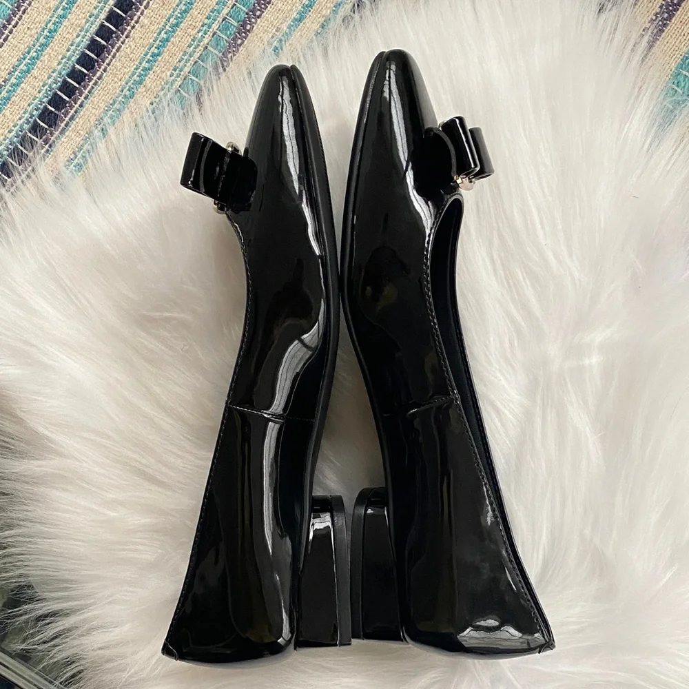 Anne Klein Glossy Black Loafers with Bow Accent size 6.5 new
